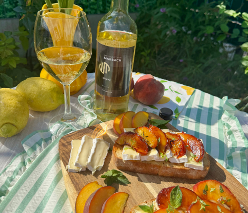 Rezept: Bruschetta mit Pfirsichen